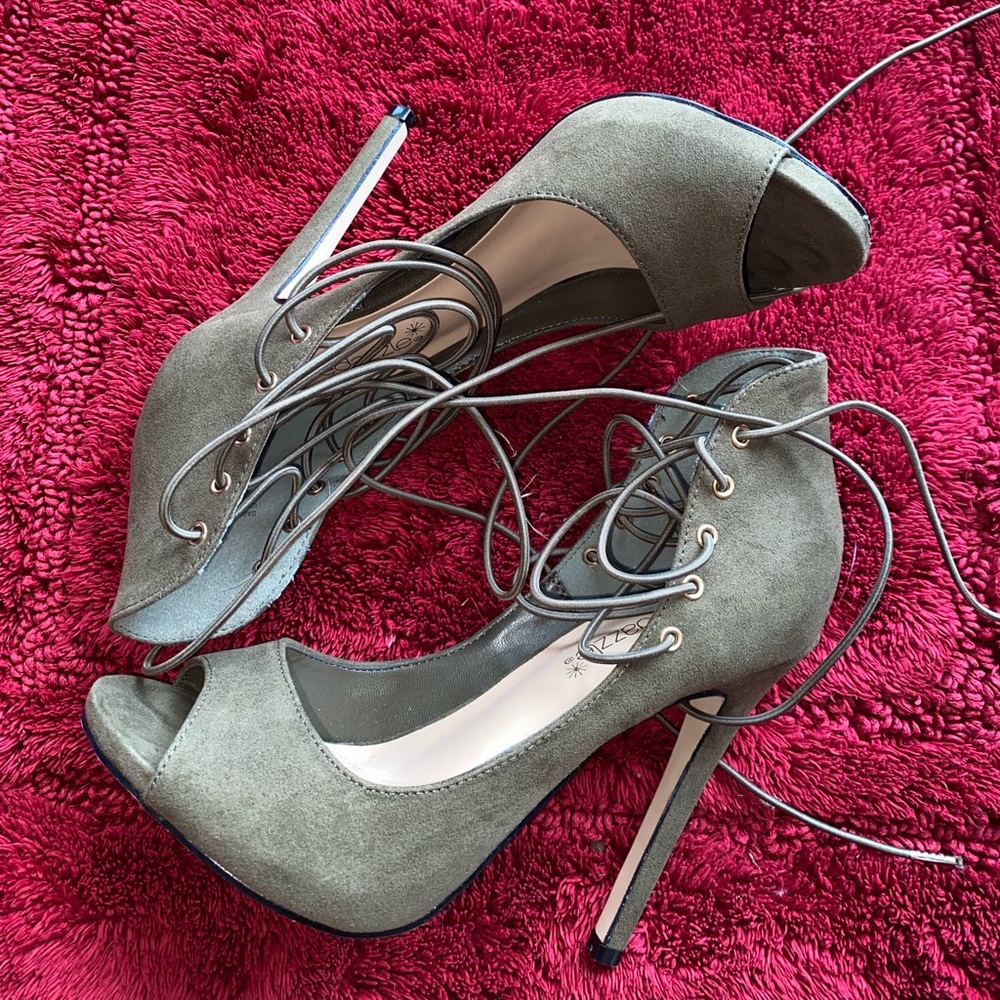 Shoe Dazzle Lace up heels- Darlin